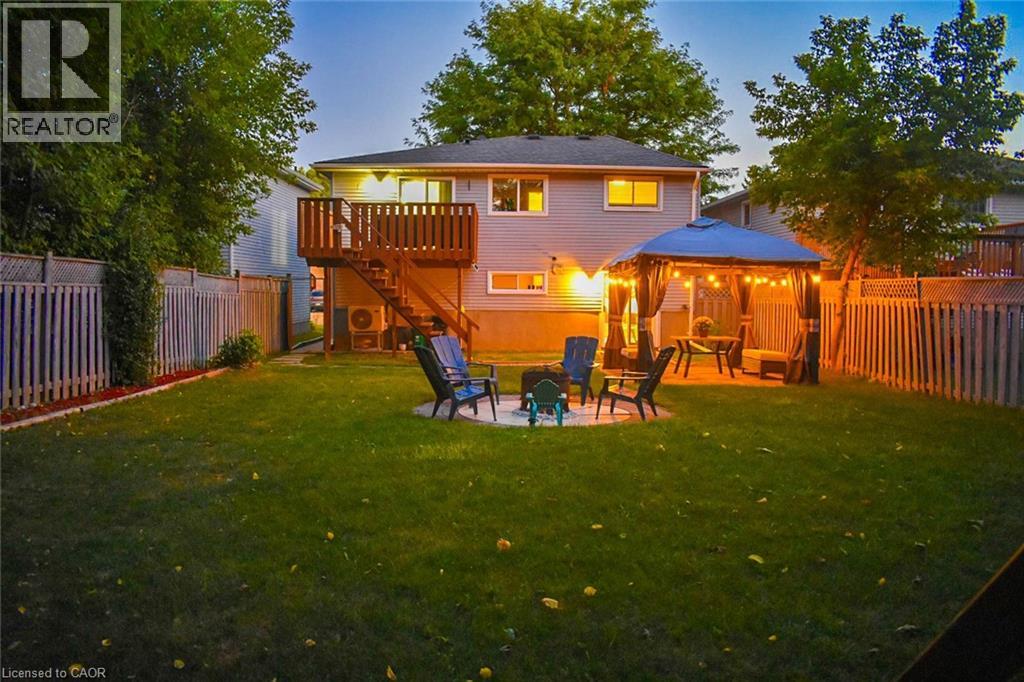 Photo 19 of 334 Sekura Street, Cambridge ON