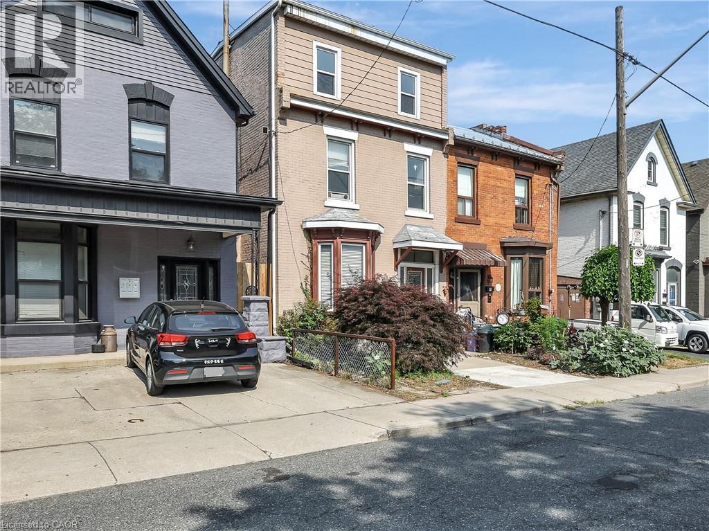Photo 14 of 69 Victoria Avenue N, Hamilton ON