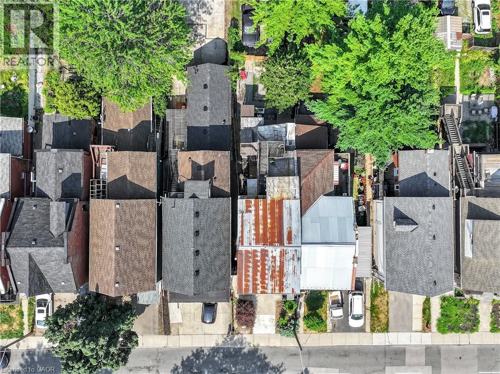 Photo 30 of 69 Victoria Avenue N, Hamilton ON