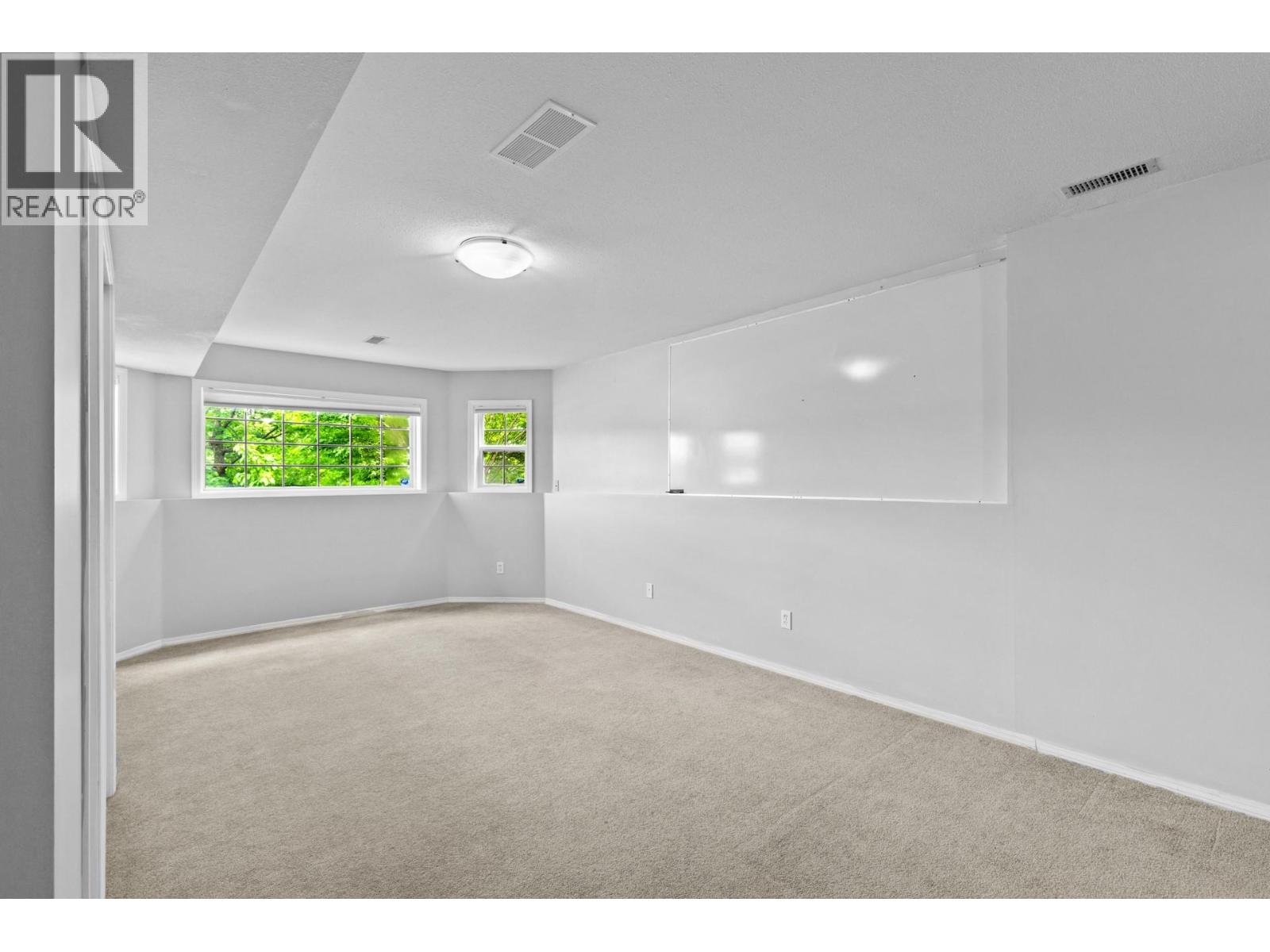 125 Applecrest Court, Kelowna