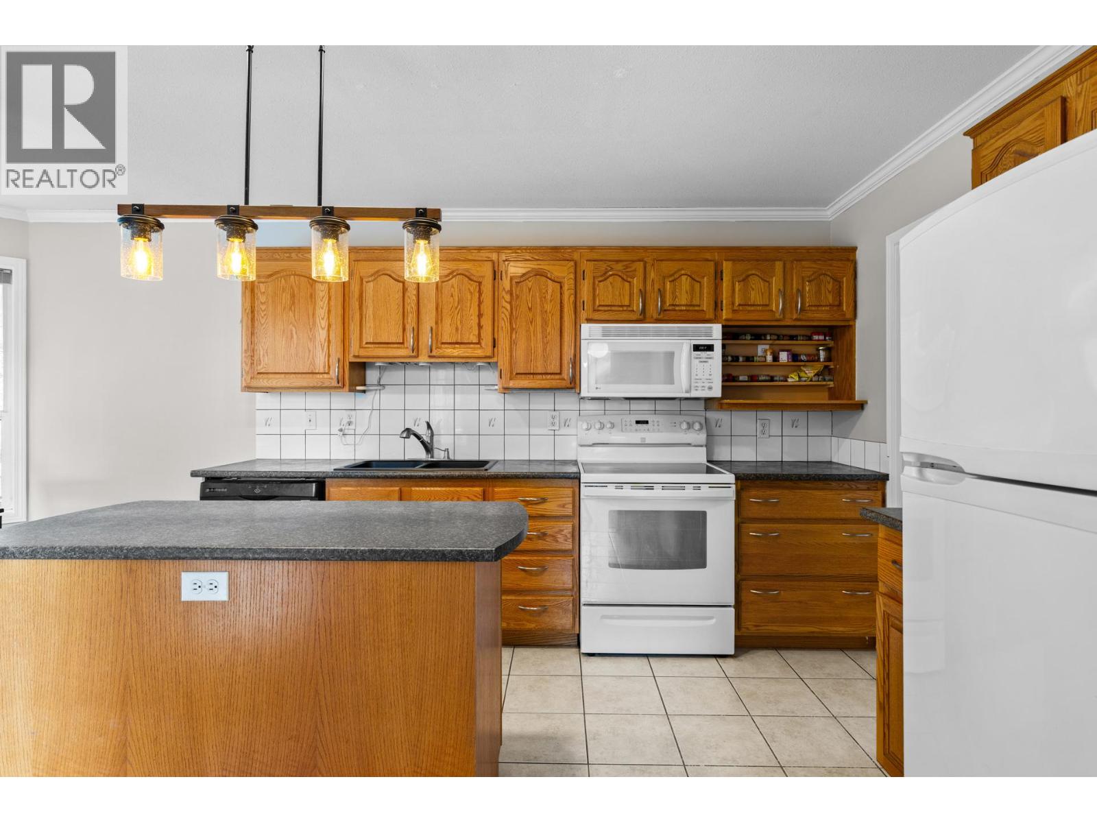  125 Applecrest Court, Kelowna