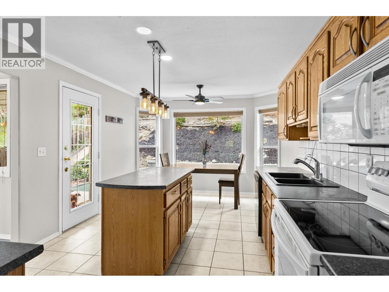  125 Applecrest Court, Kelowna