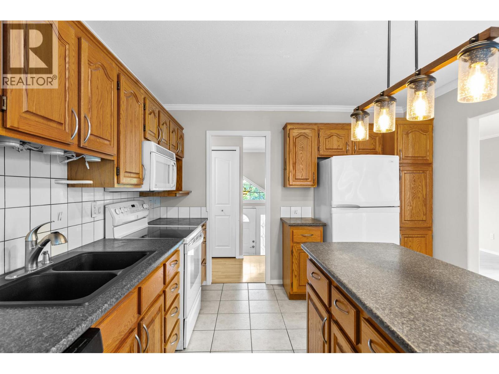  125 Applecrest Court, Kelowna