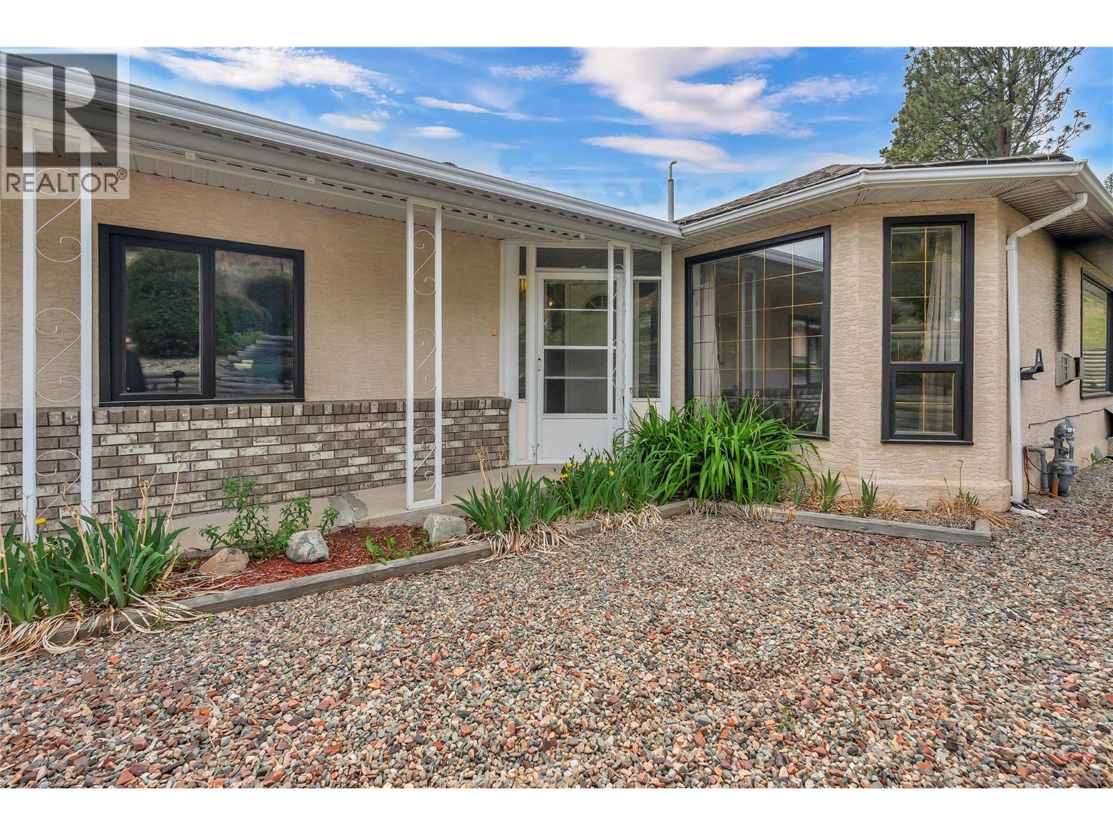 105 Brandlmayr Gate Unit# B, Princeton