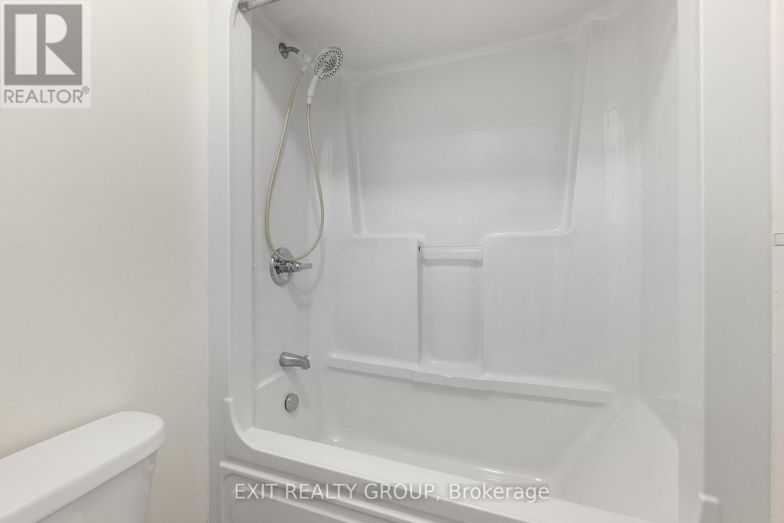 Photo 34 of 164 Bay Breeze Street, Prince Edward County ON