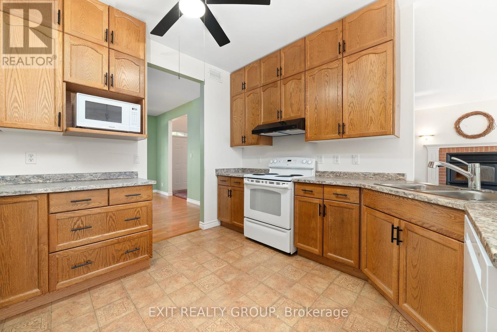 Photo 5 of 164 Bay Breeze Street, Prince Edward County ON