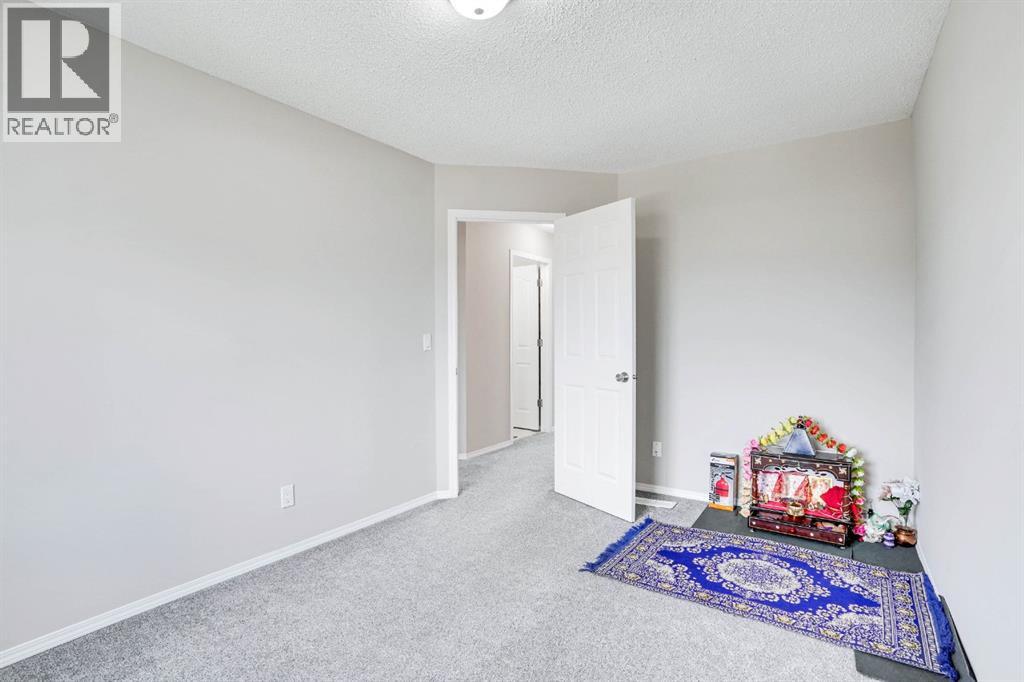 Photo 4 of 149 Taravista Street Ne, Calgary AB