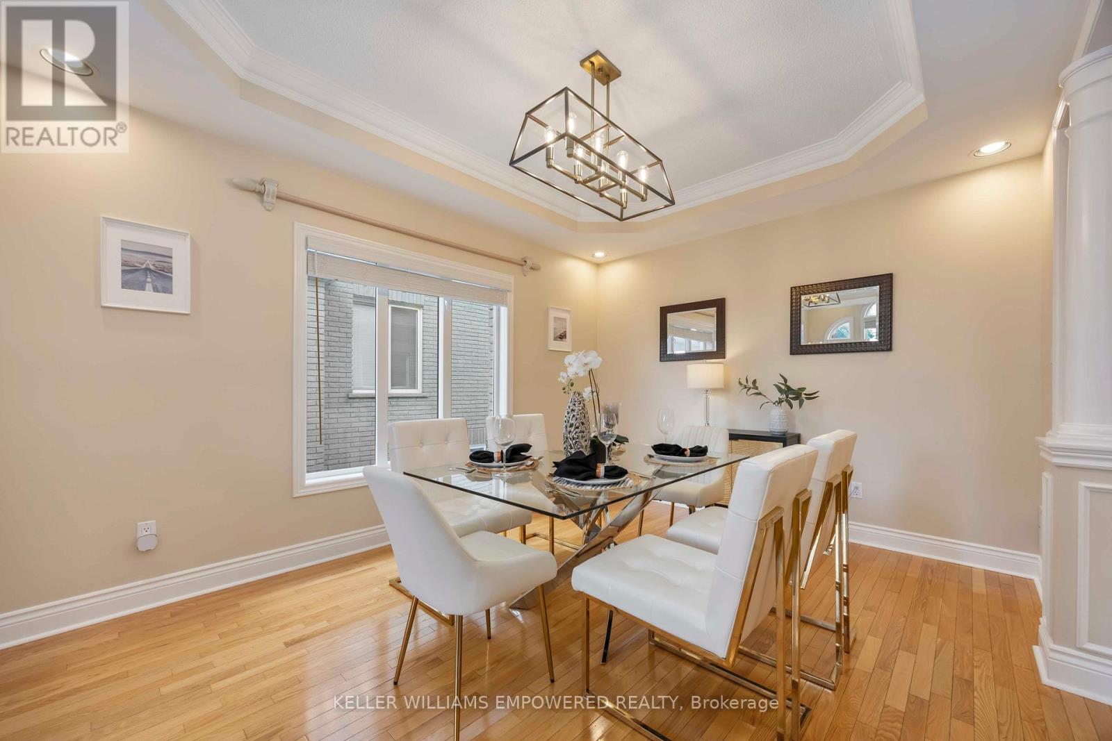 Photo 31 of 60 Brookside Road, Richmond Hill ON