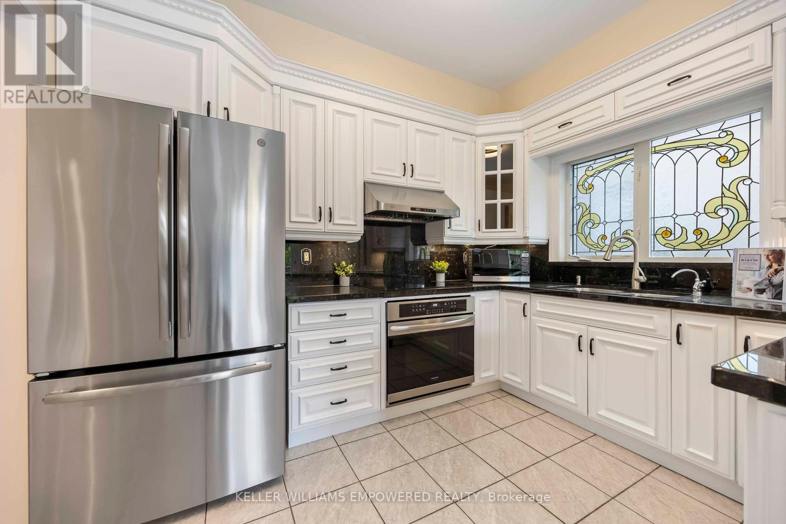 Photo 16 of 60 Brookside Road, Richmond Hill ON