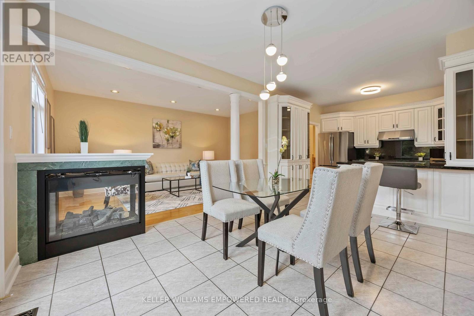 Photo 18 of 60 Brookside Road, Richmond Hill ON