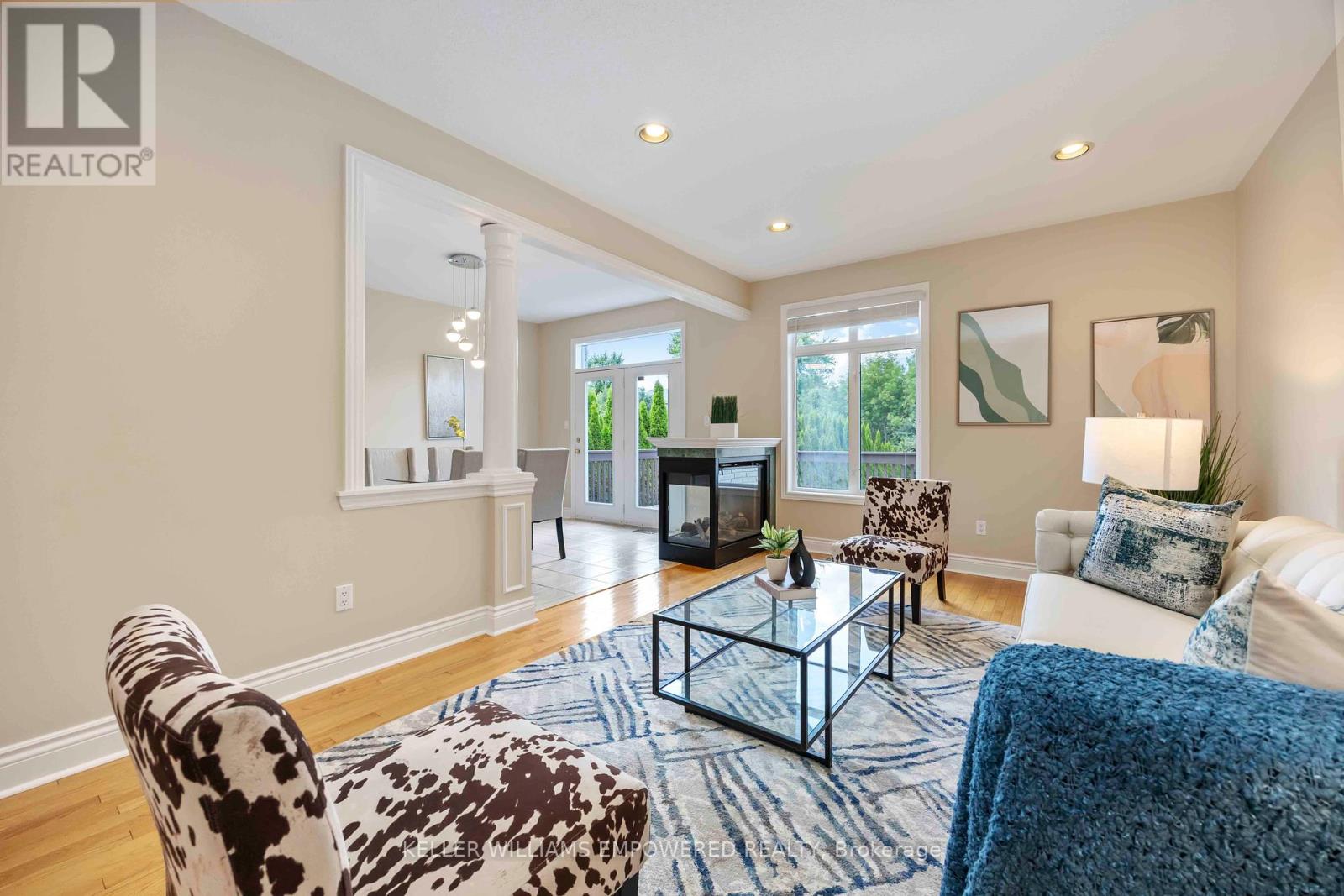 Photo 24 of 60 Brookside Road, Richmond Hill ON