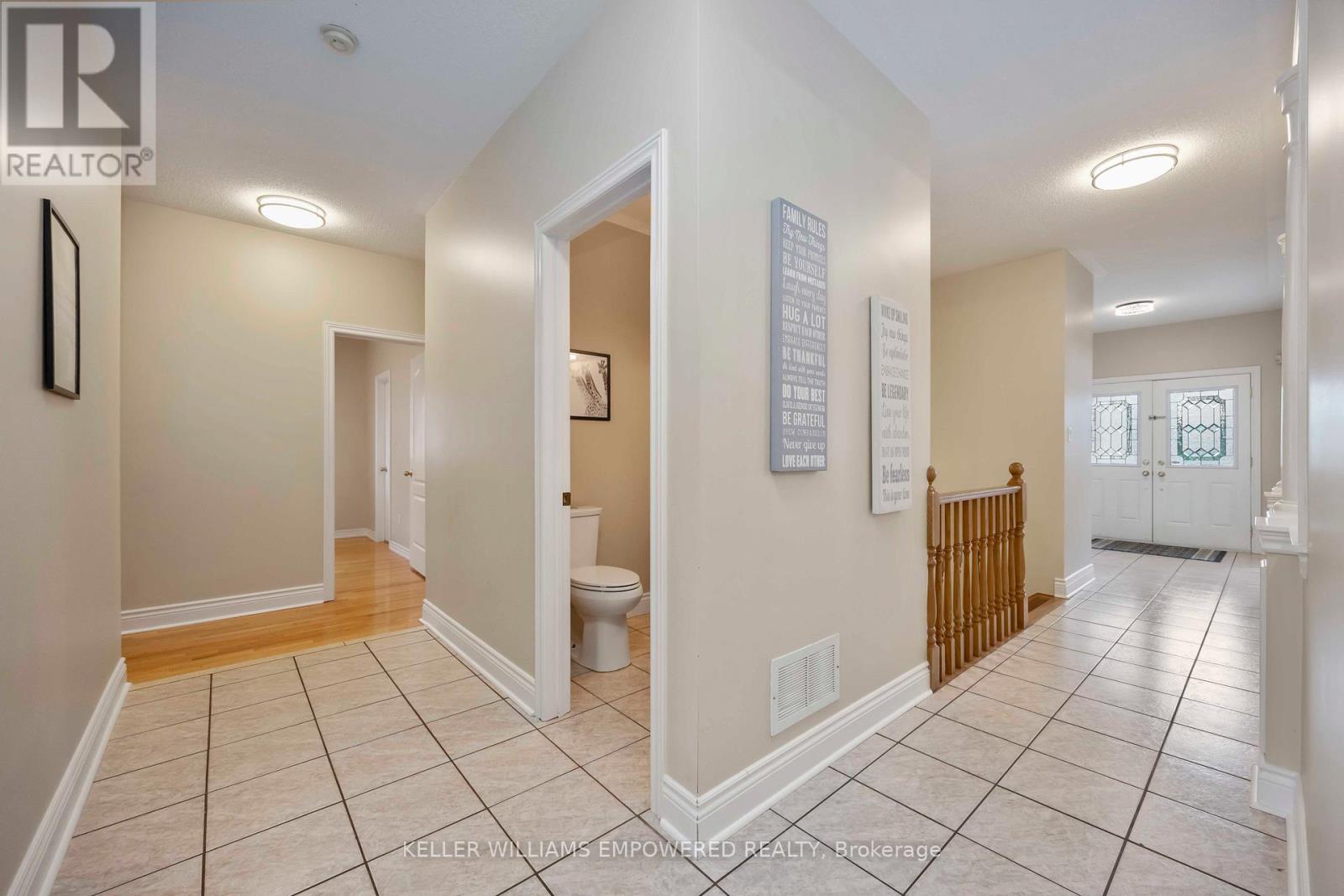 Photo 6 of 60 Brookside Road, Richmond Hill ON