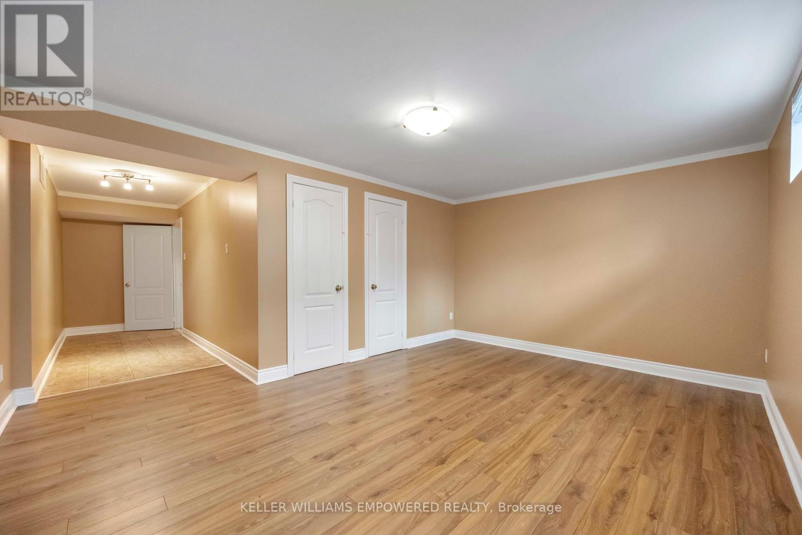 Photo 14 of 60 Brookside Road, Richmond Hill ON