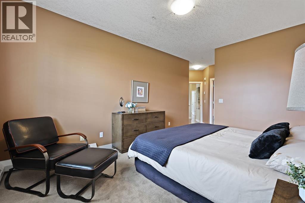 Single Family House for Sale in   Signature Park SW Signal Hill Calgary 