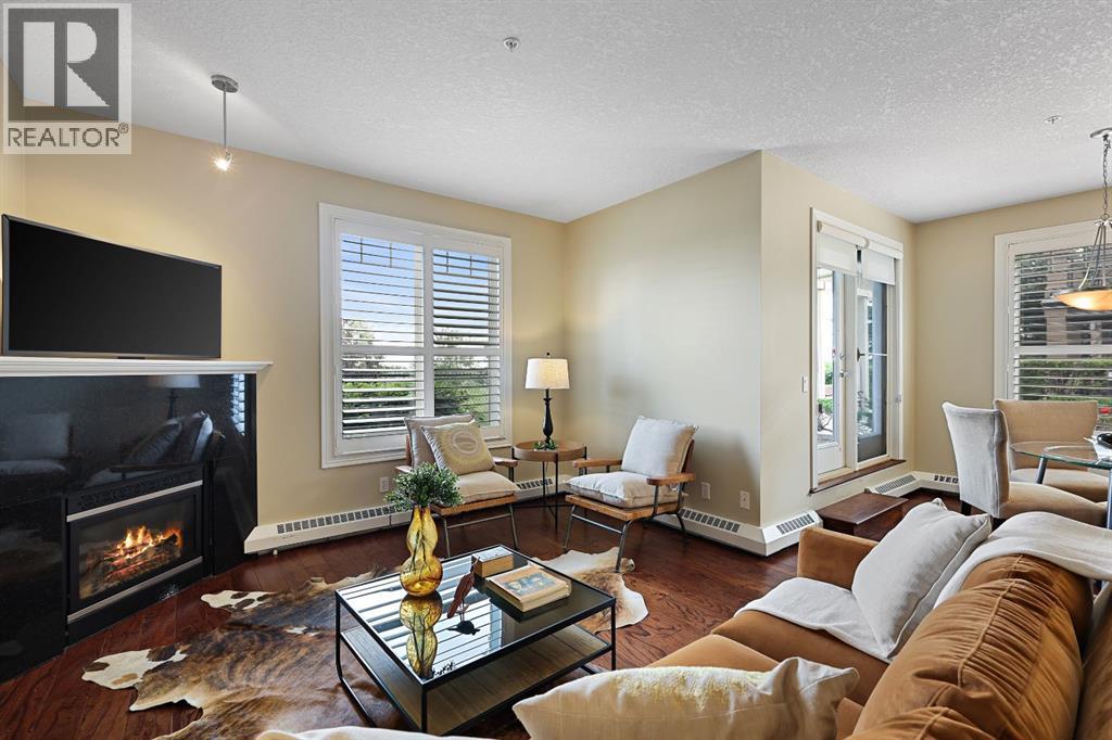 Single Family House for Sale in   Signature Park SW Signal Hill Calgary 