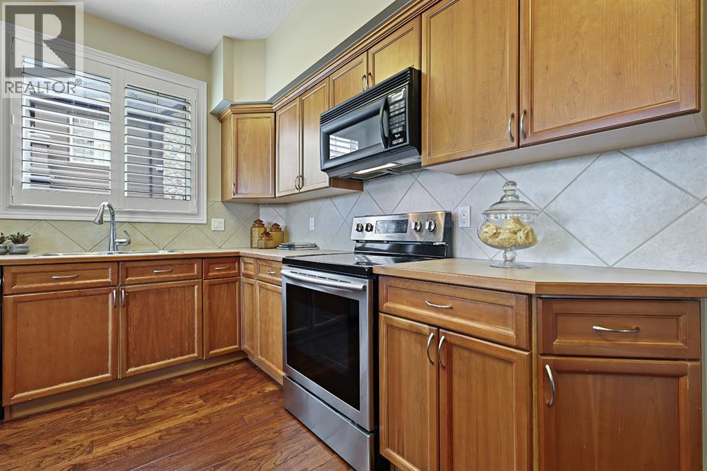 Single Family House for Sale in   Signature Park SW Signal Hill Calgary 