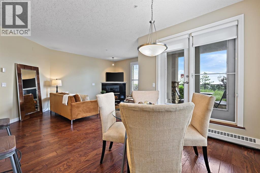 Single Family House for Sale in   Signature Park SW Signal Hill Calgary 