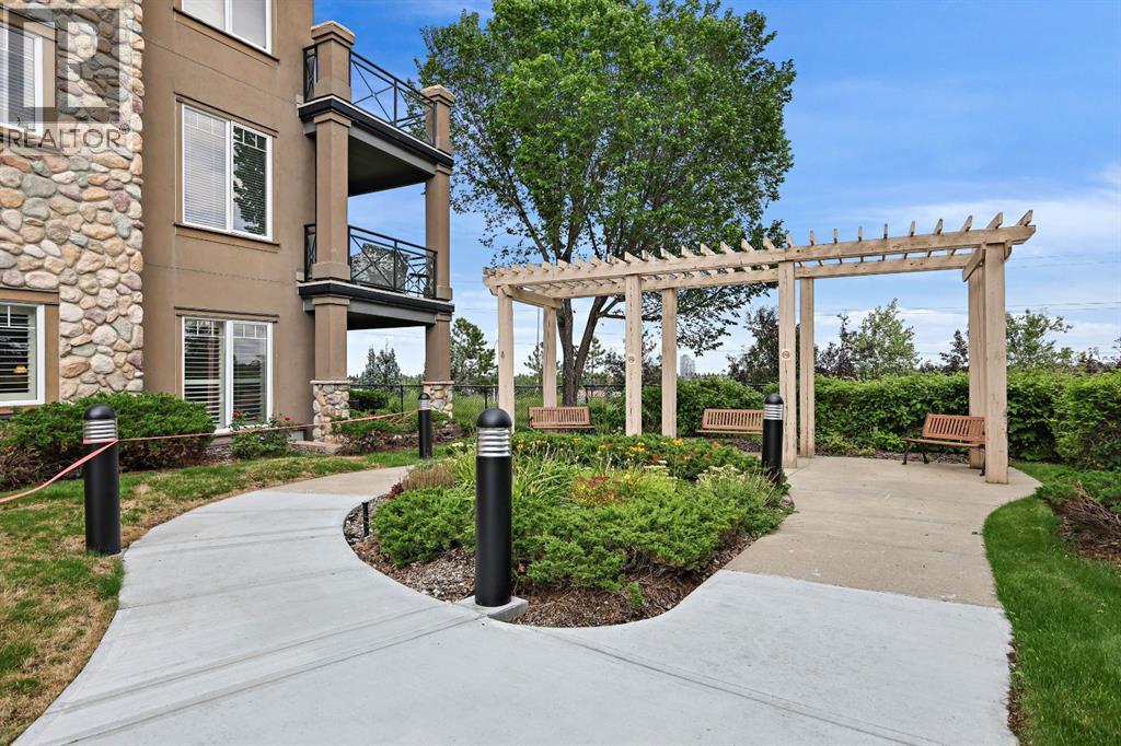 Single Family House for Sale in   Signature Park SW Signal Hill Calgary 