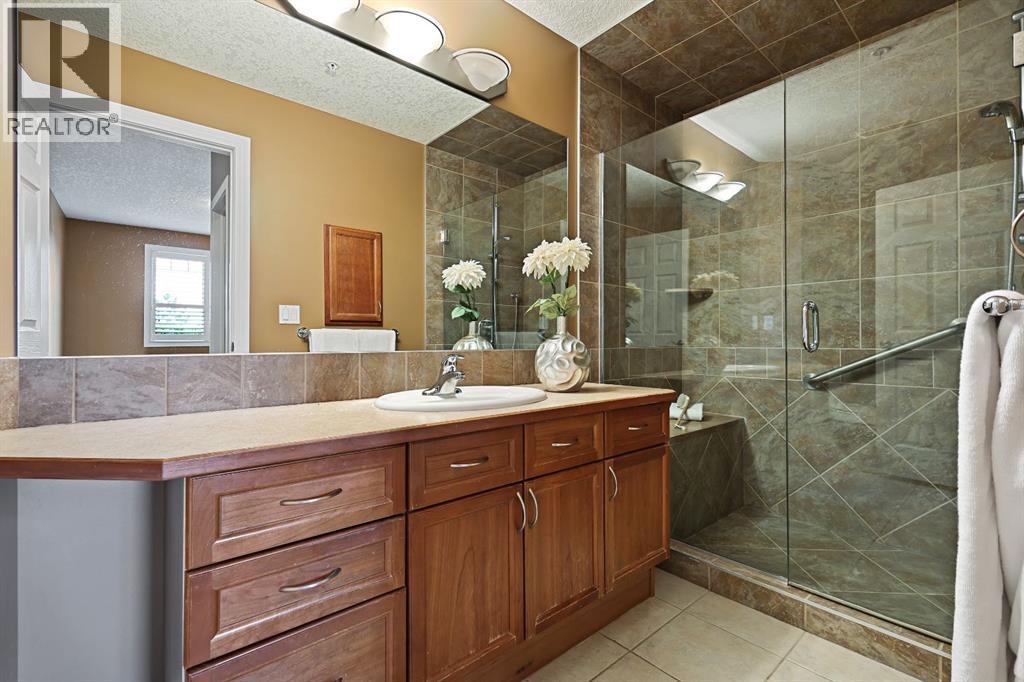 Single Family House for Sale in   Signature Park SW Signal Hill Calgary 