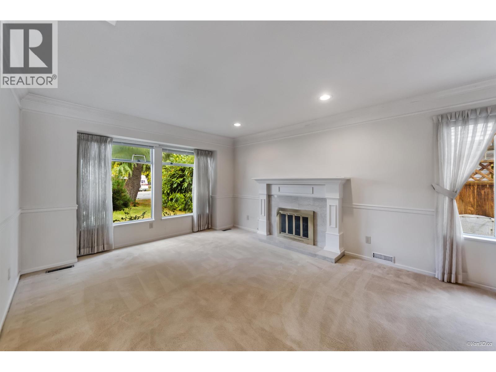 Photo 11 of 5019 Linden Drive, Delta BC