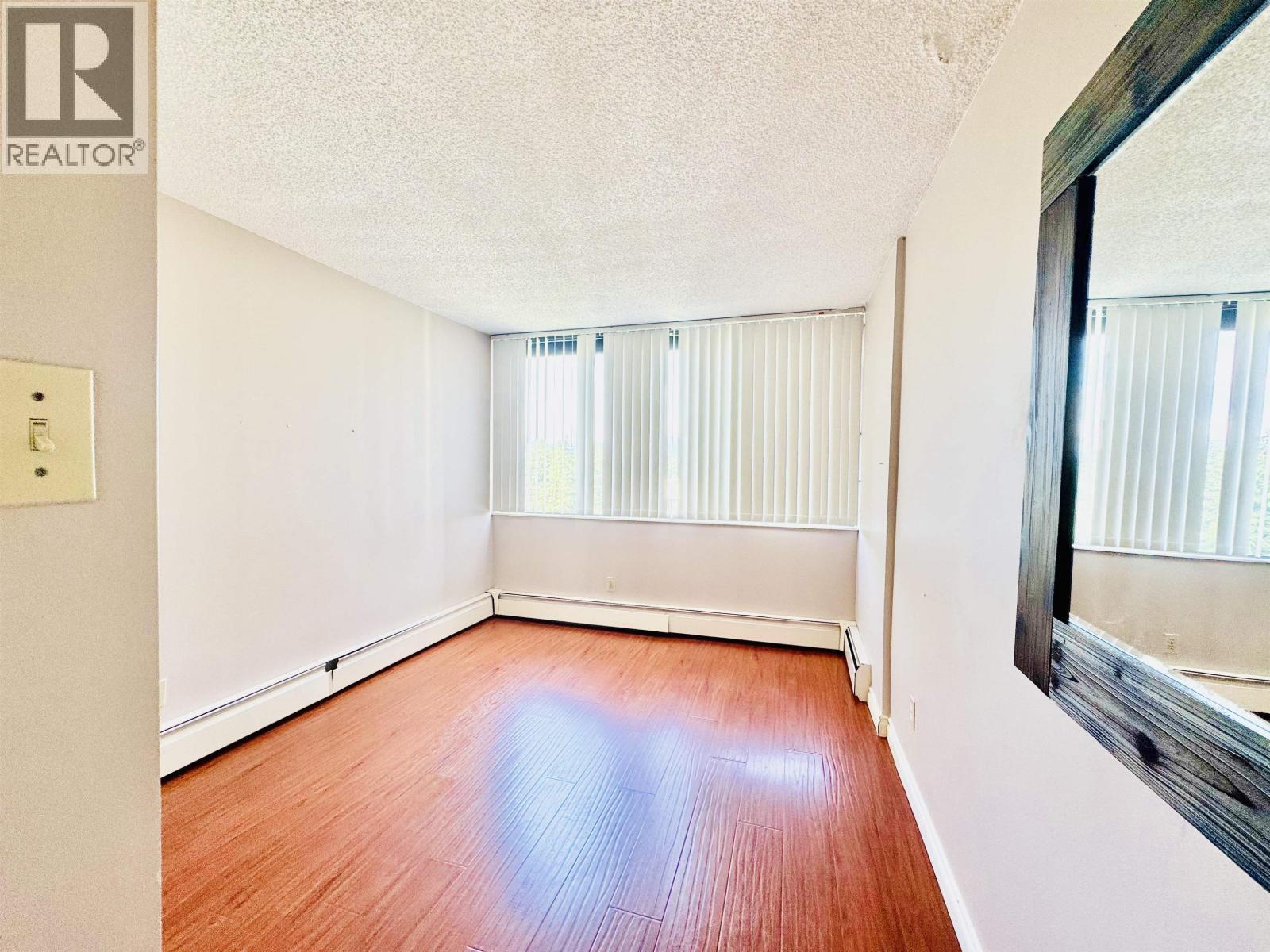 Photo 10 of 1704 4105 Maywood Street, Burnaby BC
