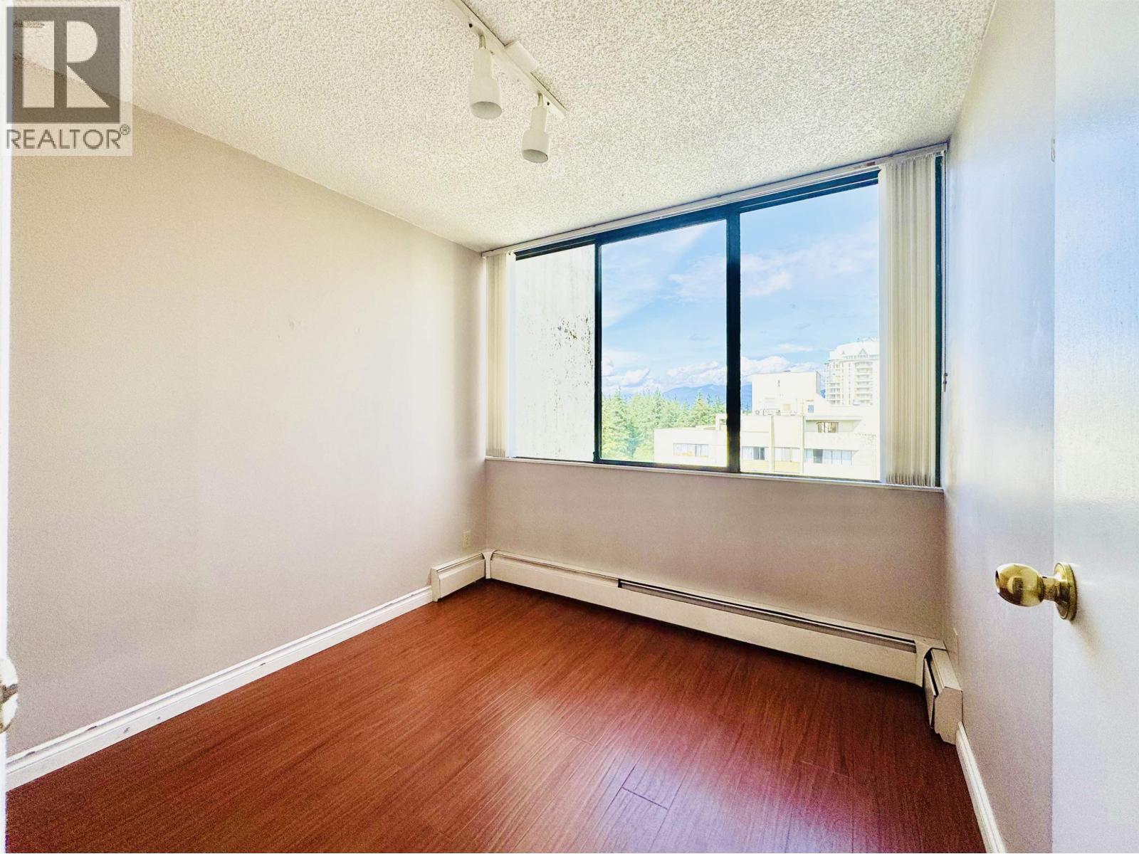 Photo 12 of 1704 4105 Maywood Street, Burnaby BC