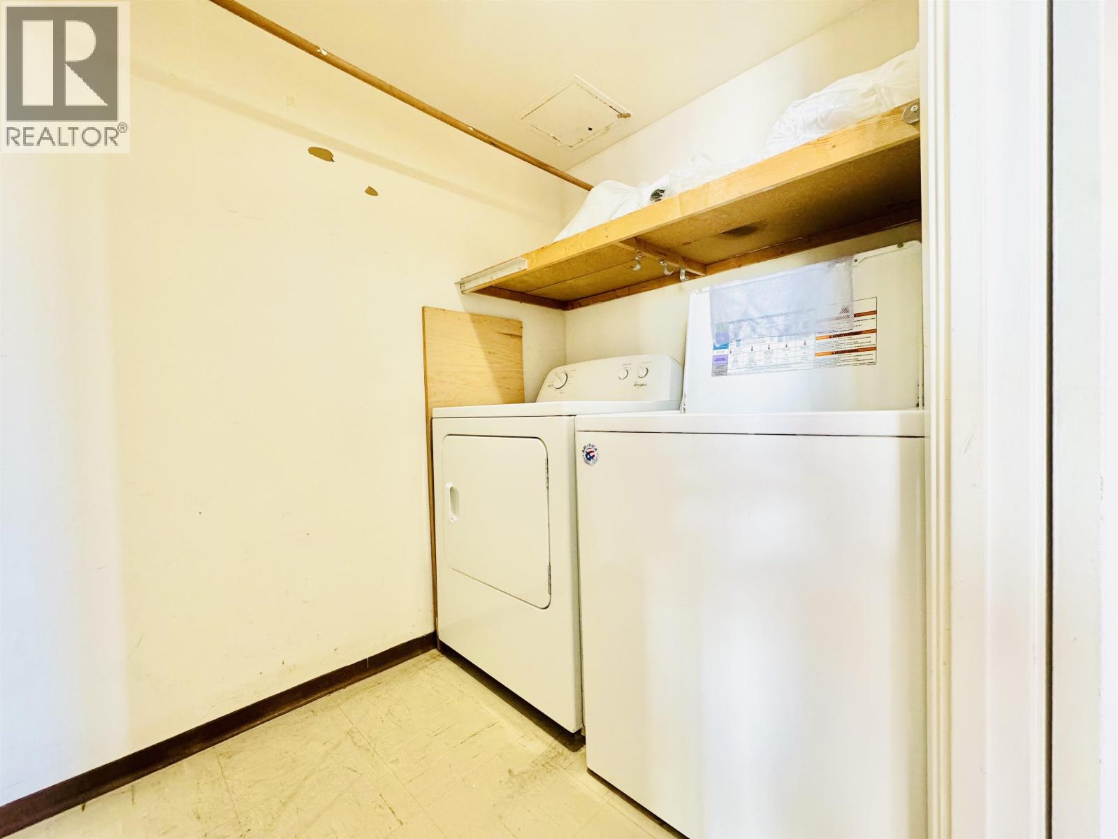Photo 8 of 1704 4105 Maywood Street, Burnaby BC