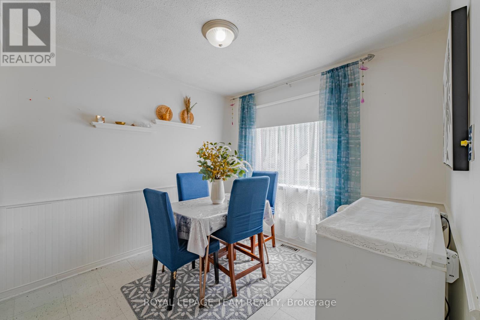 Photo 10 of 1461 Murdock Gate, Ottawa ON