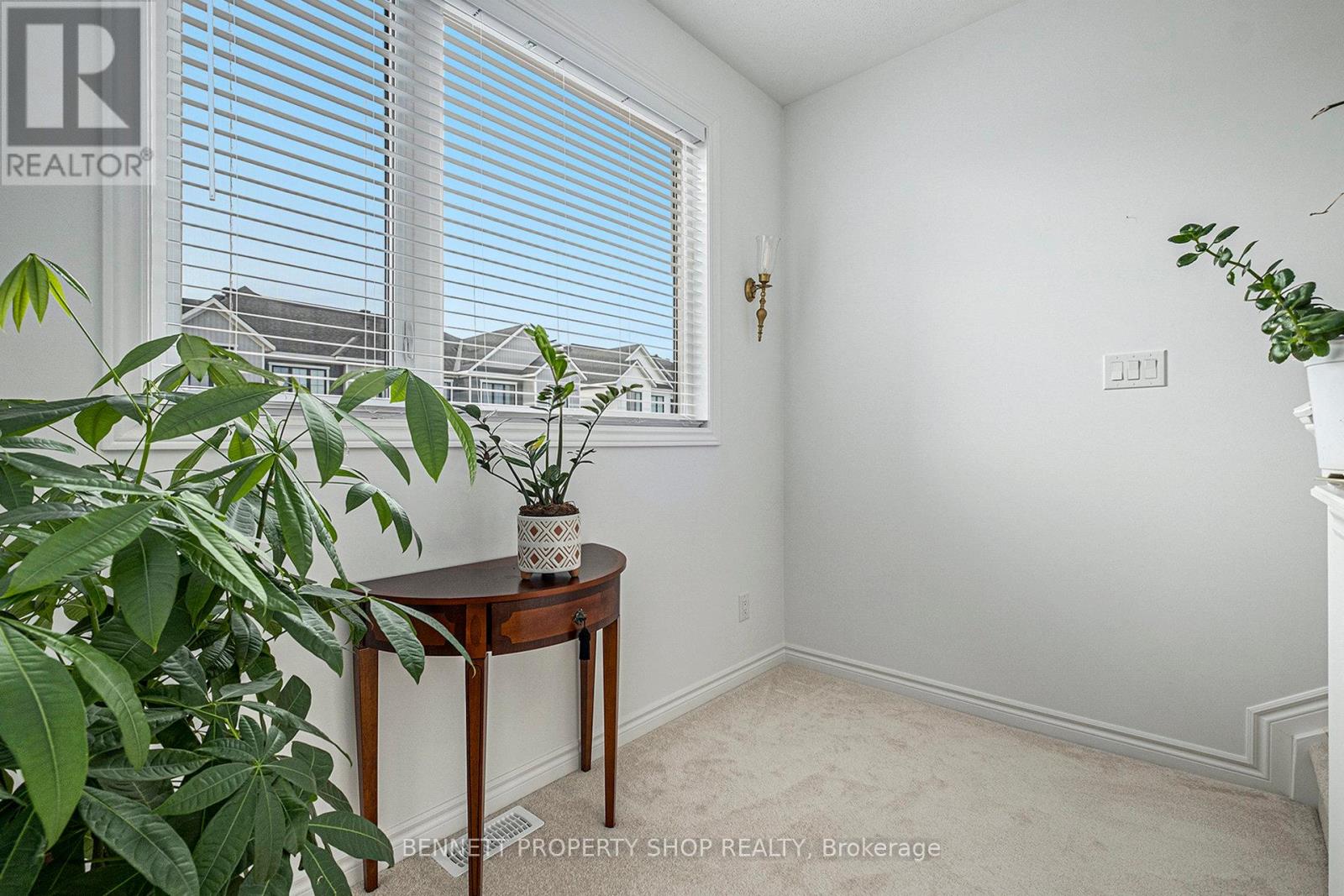 Photo 19 of 533 Rye Grass Way, Ottawa ON
