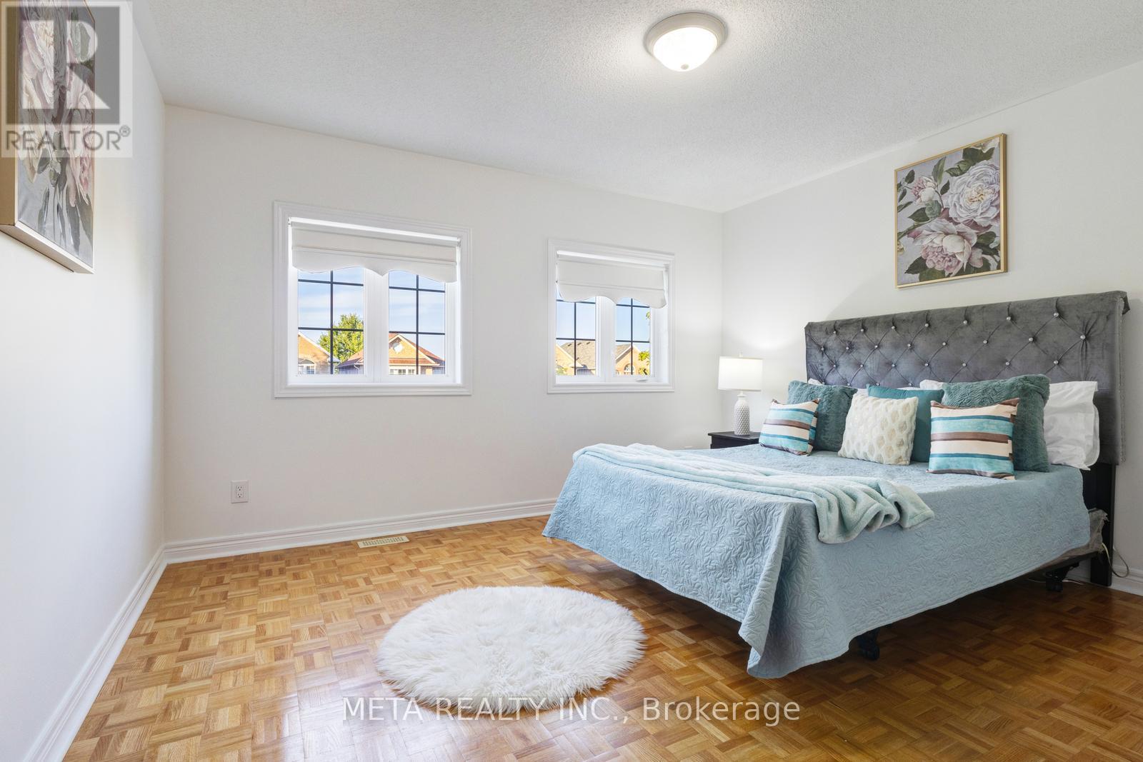 Photo 11 of 45 Trailview Lane, Caledon ON