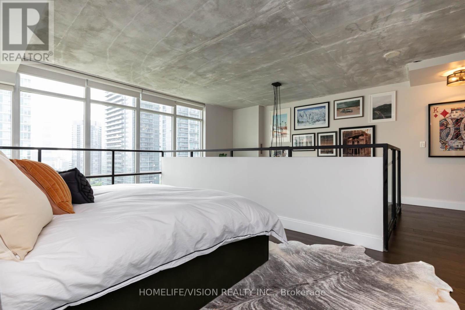 Photo 25 of 704 250 Manitoba Street, Toronto ON