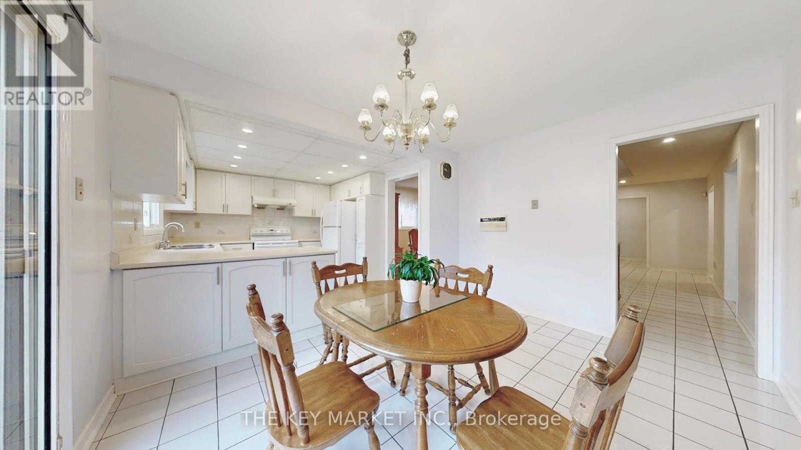 Photo 18 of 4561 Gladebrook Crescent, Mississauga ON