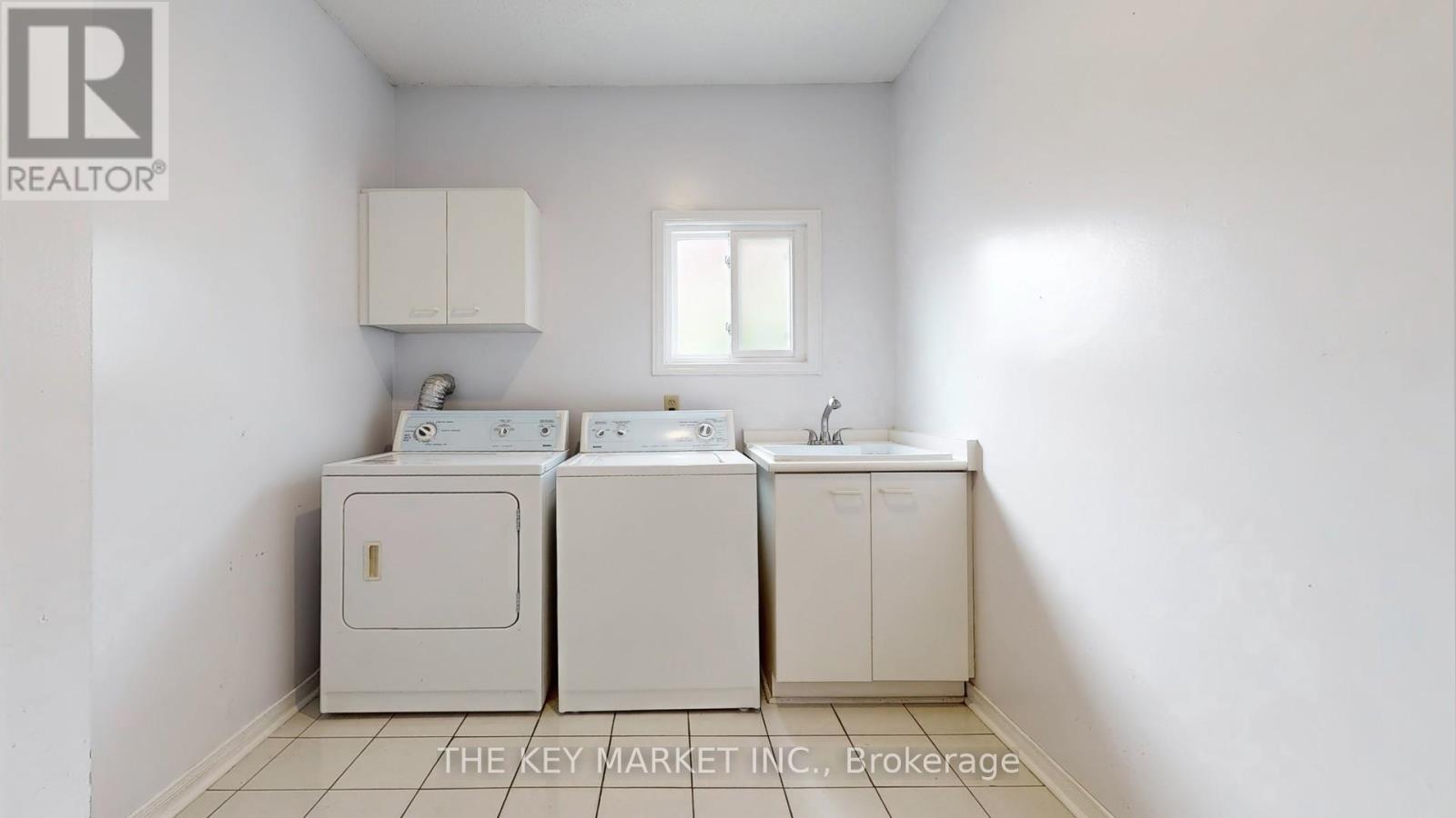 Photo 23 of 4561 Gladebrook Crescent, Mississauga ON