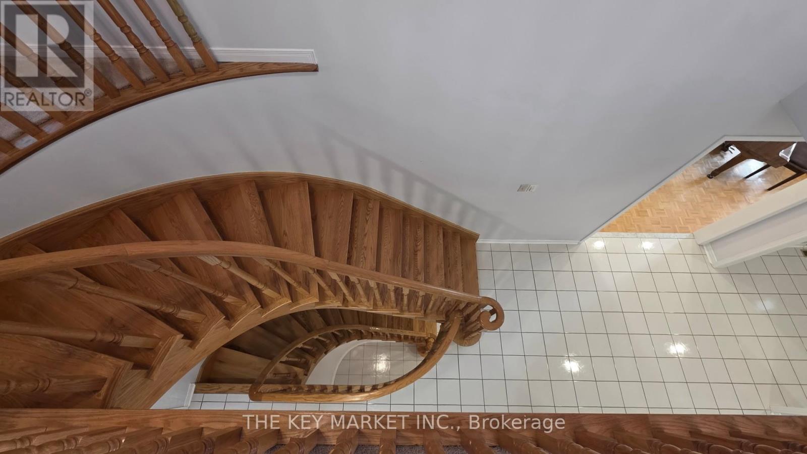 Photo 24 of 4561 Gladebrook Crescent, Mississauga ON