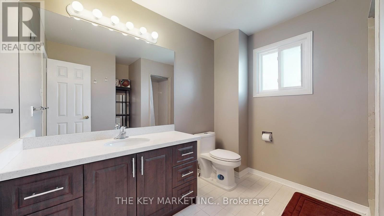 Photo 33 of 4561 Gladebrook Crescent, Mississauga ON