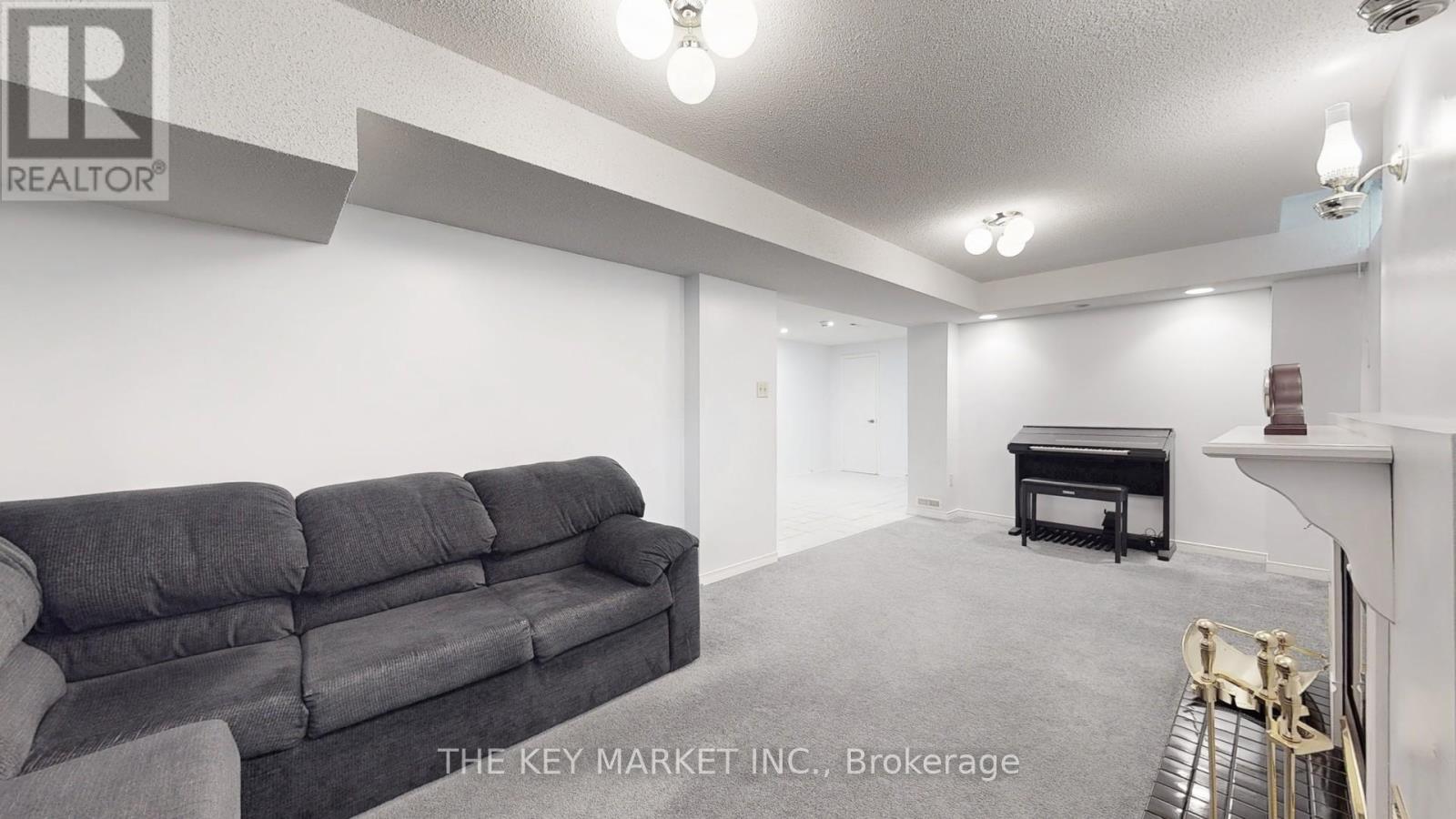 Photo 36 of 4561 Gladebrook Crescent, Mississauga ON