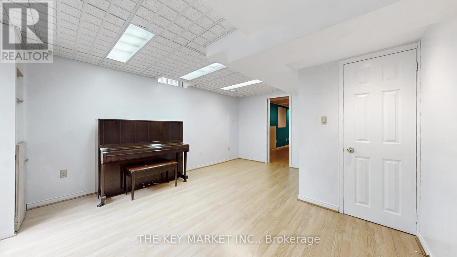 Photo 38 of 4561 Gladebrook Crescent, Mississauga ON