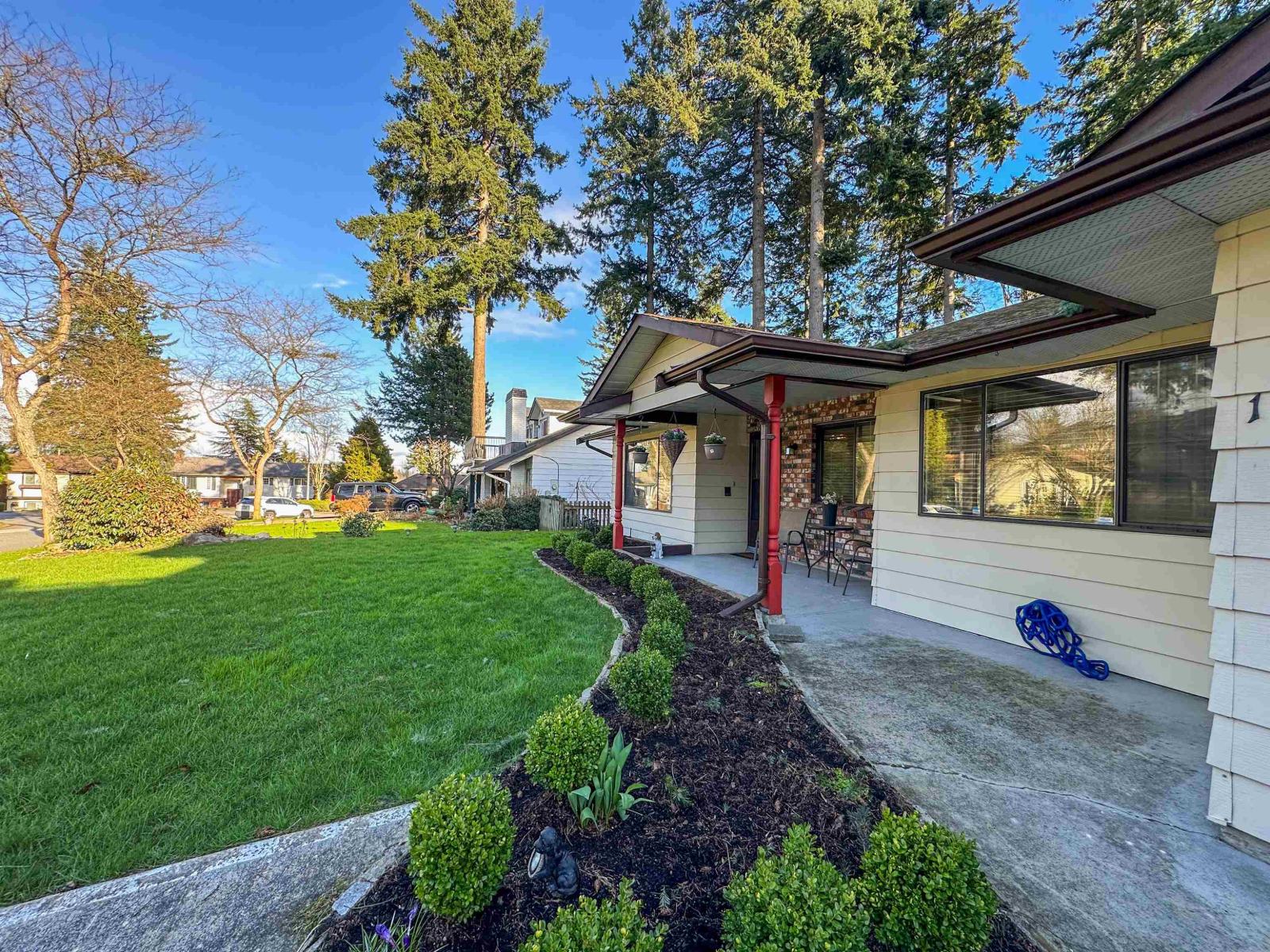 Photo 7 of 15324 22 Avenue, Surrey BC