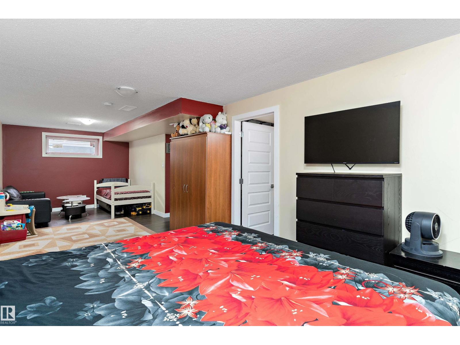 Photo 29 of 1107 36 Av Nw, Edmonton AB
