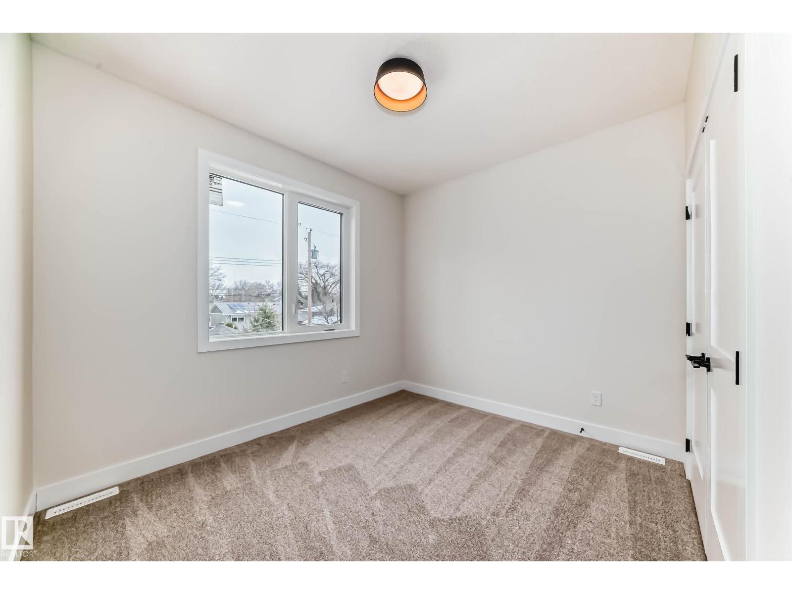 Photo 17 of 9633 85 St Nw, Edmonton AB