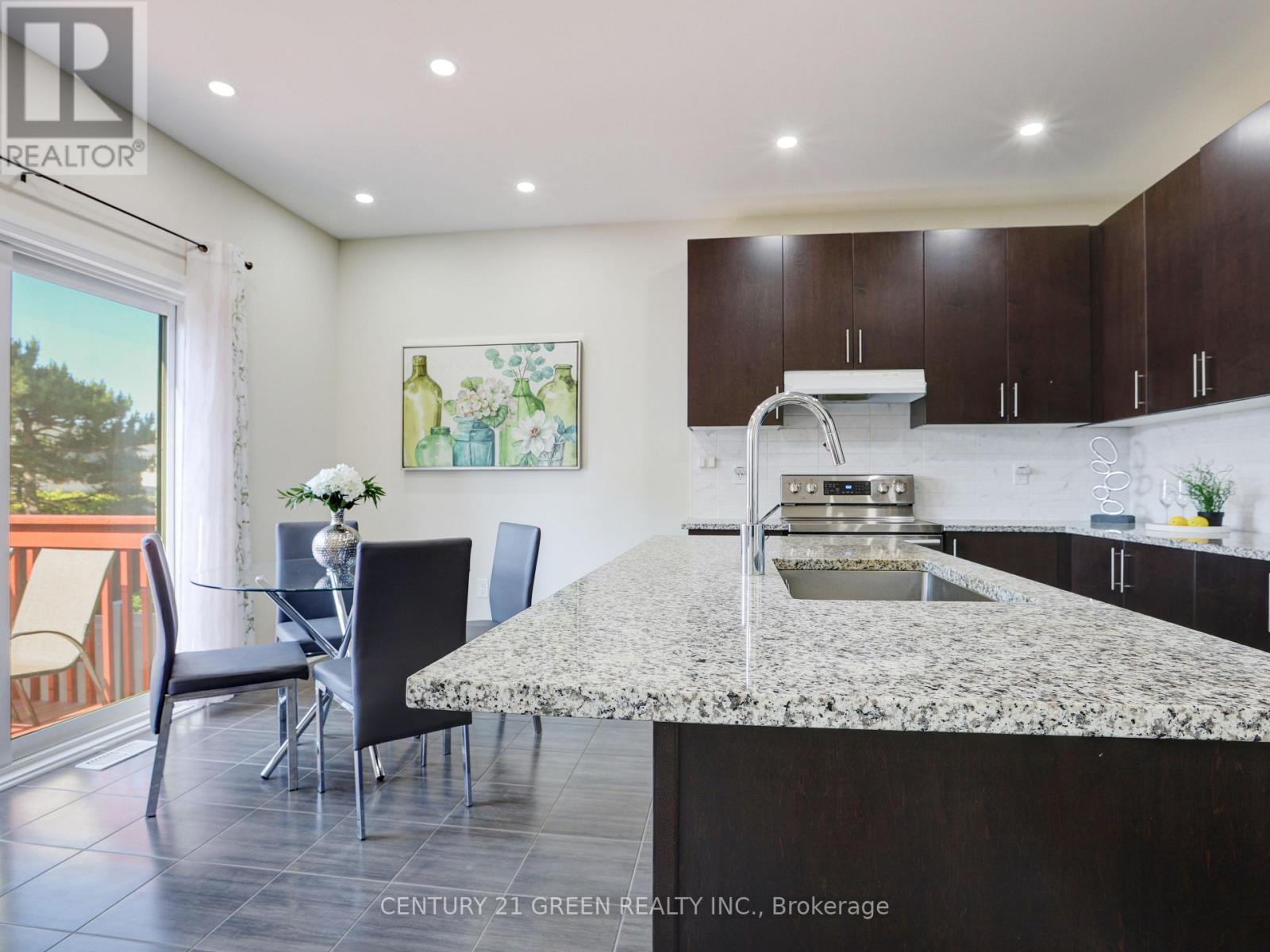 Photo 17 of 4 Slater Street, Cambridge ON
