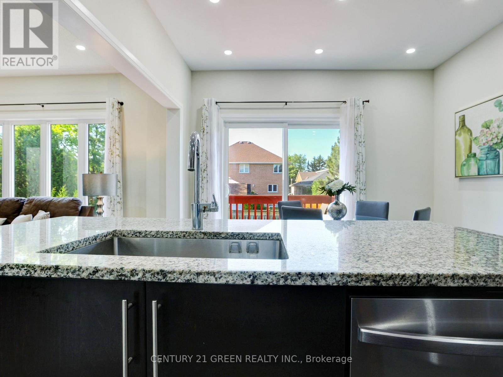 Photo 23 of 4 Slater Street, Cambridge ON