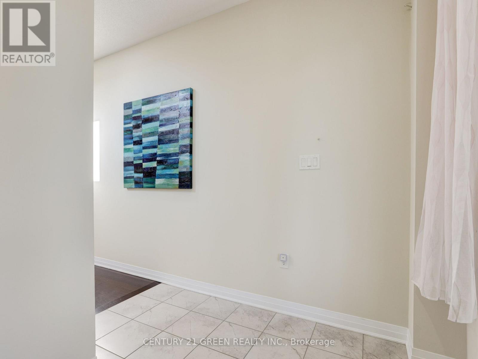 Photo 7 of 4 Slater Street, Cambridge ON