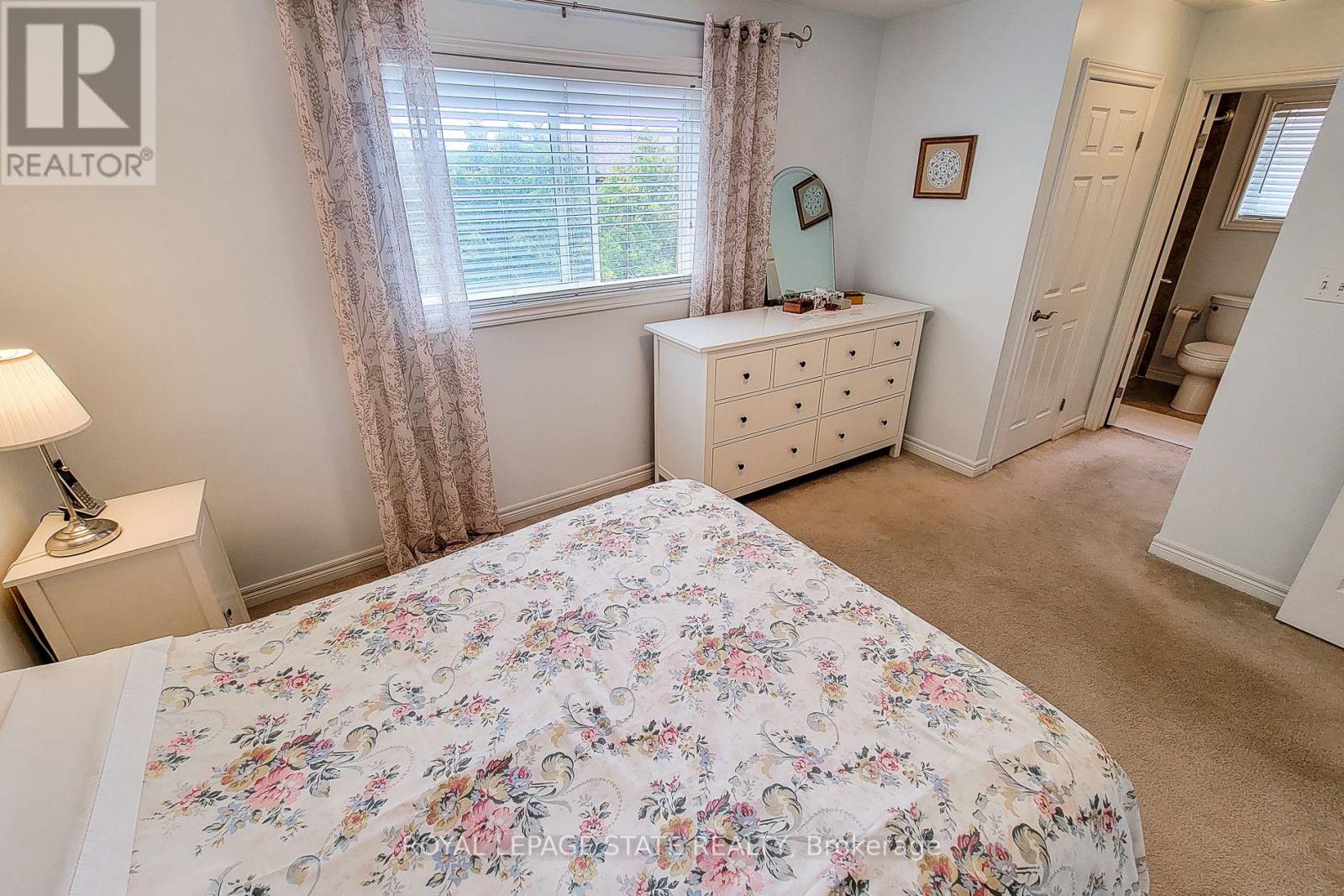 Photo 24 of 9 78 Peachwood Crescent, Hamilton ON