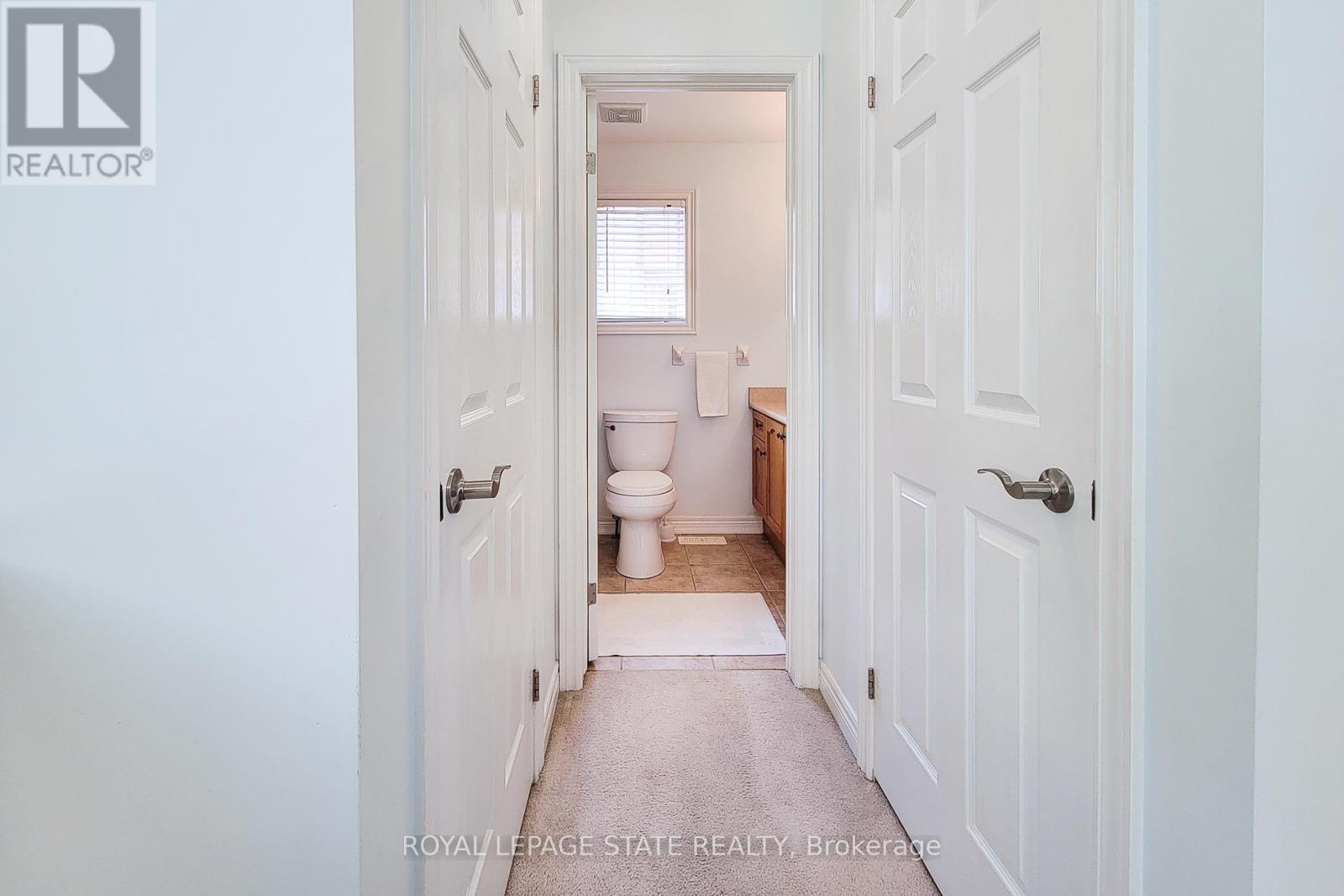 Photo 6 of 9 78 Peachwood Crescent, Hamilton ON