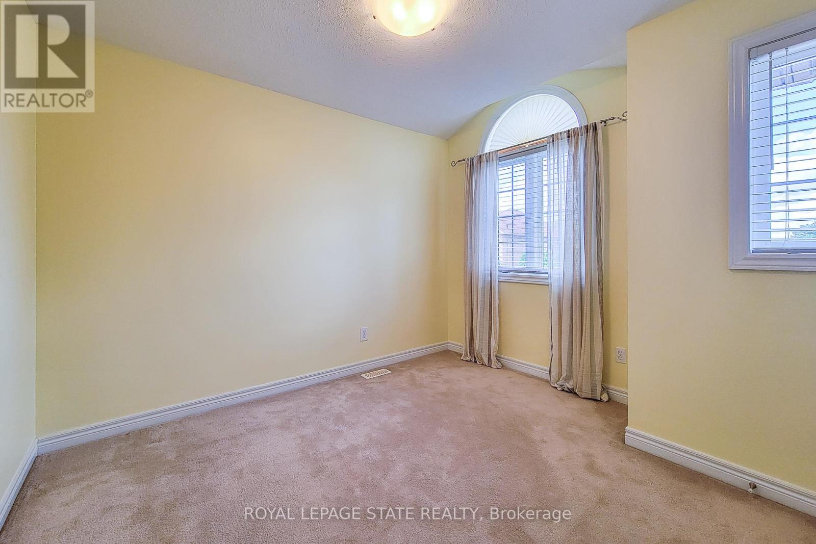 Photo 23 of 9 78 Peachwood Crescent, Hamilton ON