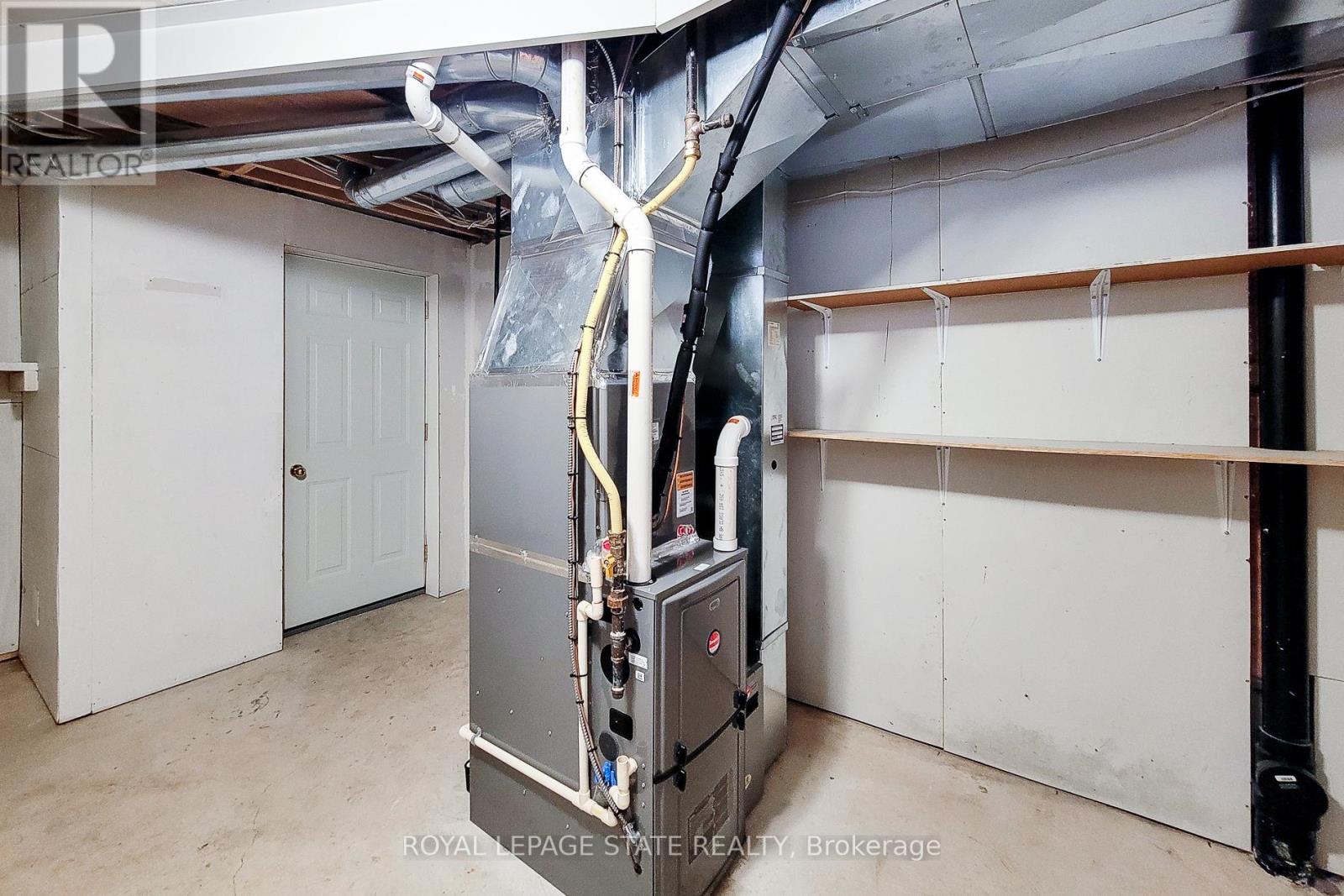 Photo 43 of 9 78 Peachwood Crescent, Hamilton ON