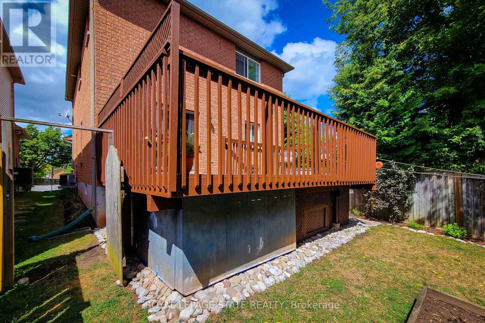 Photo 19 of 9 78 Peachwood Crescent, Hamilton ON