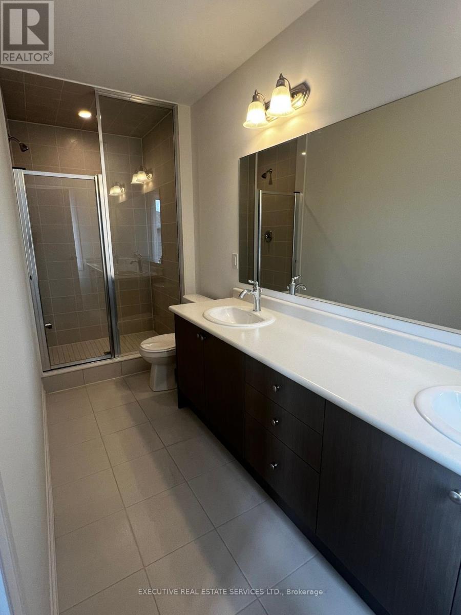 Photo 15 of 16 15 Blacklock Street, Cambridge ON