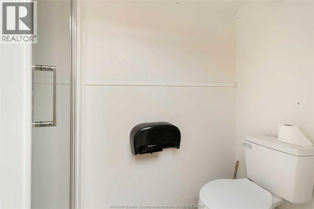 Photo 32 of 1027 Mersea Road 2, Leamington ON